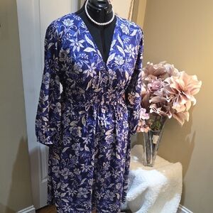 Nwt 3X Hint of BLUSH Elegant Blue and White Floral Midi Dress